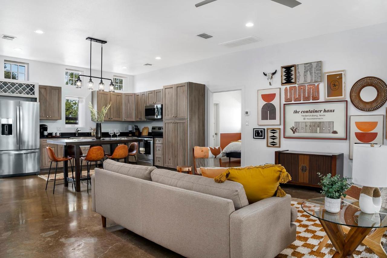 Container Haus Pet Friendly With Cowboy Pool Villa Fredericksburg Dış mekan fotoğraf