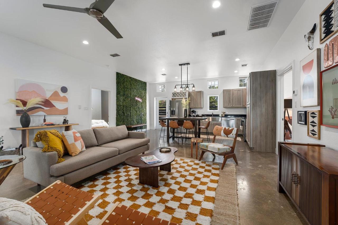 Container Haus Pet Friendly With Cowboy Pool Villa Fredericksburg Dış mekan fotoğraf