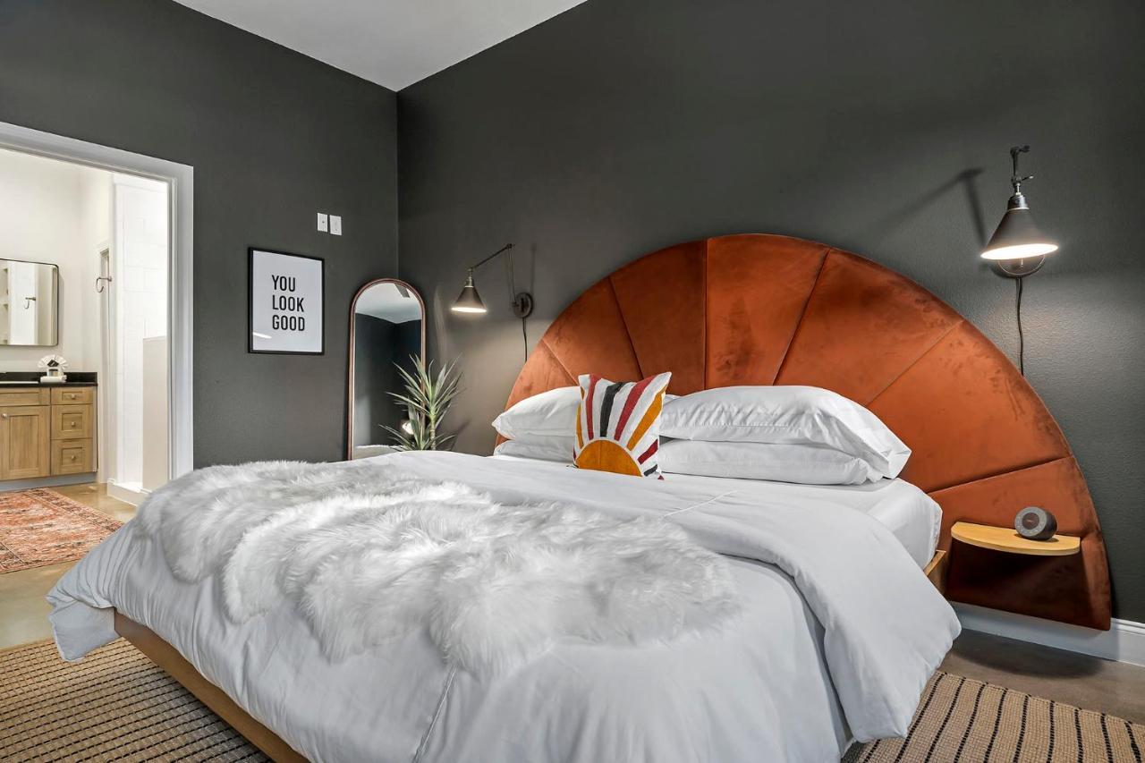 Container Haus Pet Friendly With Cowboy Pool Villa Fredericksburg Dış mekan fotoğraf